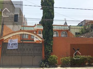 Casa · 220m² · 6 Recámaras · 3 Estacionamientos · Venta Casa 200 m² en San Andrés Totoltepec, Tlalpan