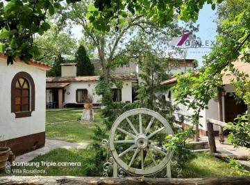 Quinta · 10122m² · 8 Recámaras · 10 Estacionamientos · Cabaña en Venta, Zaragoza N. L. - Ubicada Muy Cerca de El Salto