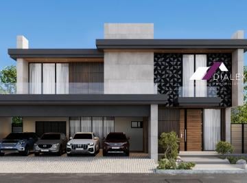 Casa · 1081m² · 6 Recámaras · 4 Estacionamientos · Casa en Venta de 1,081 m² - Fraccionamiento Sierra Alta en Carretera Nacional en Monterrey, 4 Niveles
