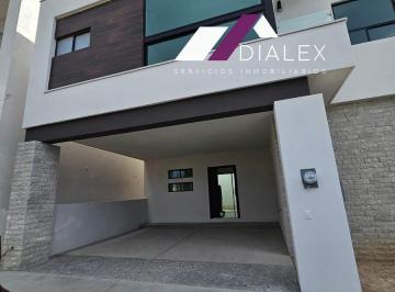 Casa · 215m² · 3 Recámaras · 2 Estacionamientos · Casa Venta Fraccionamiento Valle de Cumbres Premier - Mitras Poniente - 215 m² Monterrey