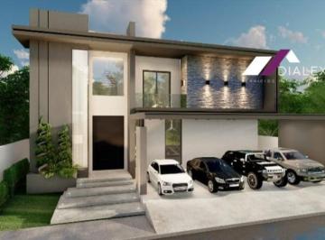 Casa · 700m² · 5 Recámaras · 3 Estacionamientos · Casa en Venta 700 m² - Fraccionamiento Sierra Alta en Carretera Nacional en Monterrey