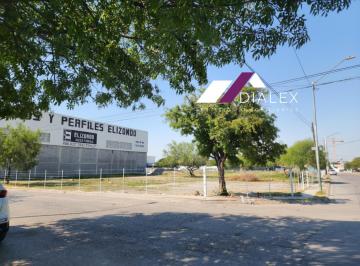 Terreno / Lote · 3528m² · Renta Terreno de 3,528 m² en Centro de Apodaca - Av de Mucho Flujo Vehicular Uso Suelo Comercial