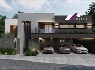 Casa · 364m² · 4 Recámaras · 3 Estacionamientos · Bosques de Las Misiones - Carretera Nacional - Casa Venta Santiago Nuevo León, 364 m²
