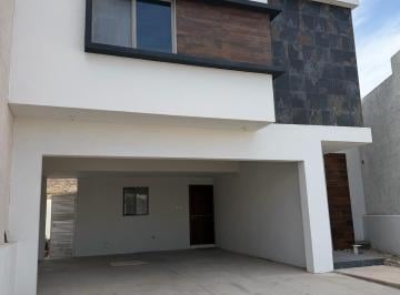 Casa · 232m² · 3 Recámaras · 2 Estacionamientos · Casa - Residencial Albaterra