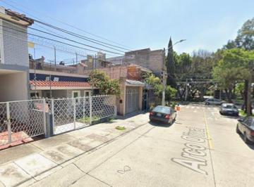 Casa de 5 habitaciones, Zapopan · Venta de Casa en Colonia Arcos de Zapopan Jalisco
