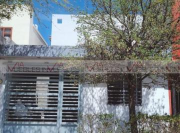 Casa · 88m² · 2 Recámaras · 1 Estacionamiento · Casa en Venta en García
