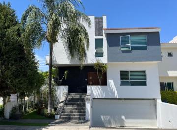 Casa de 3 habitaciones, Zapopan · Espectacular Residencia con Sótano y Acabados de Lujo Jardin Real Zapopan Jalisco