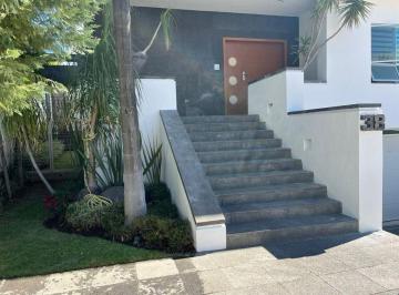 Casa de 3 habitaciones, Zapopan · Espectacular Residencia con Sótano y Acabados de Lujo Jardin Real Zapopan Jalisco