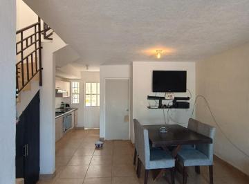 Casa · 84m² · 3 Recámaras · 1 Estacionamiento · Casa en Venta en Fracc Castelo II