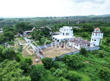 Casa · 220m² · 2 Recámaras · Casa en Tampico Alto
