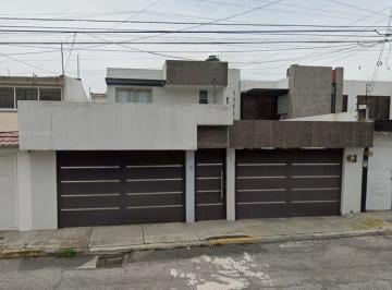Casa de 2 habitaciones, Toluca · Casa en Venta en Residencial Colón y Col. Ciprés
