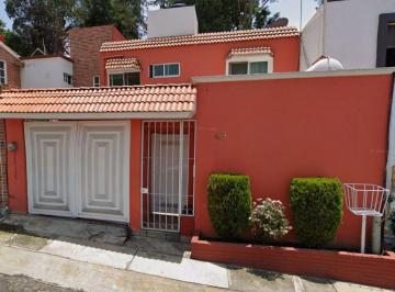 Casa de 4 habitaciones, Naucalpan de Juárez · Casa con 4 Recámaras de 140 m² Superficie de Terreno en Venta en Lomas Verdes 4a Sección