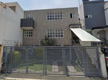 Casa de 6 habitaciones, Naucalpan de Juárez · Casa en Venta en P.º de Tullerías 183, Lomas Verdes 3ra Secc, Naucalpan de Juárez, Méx.