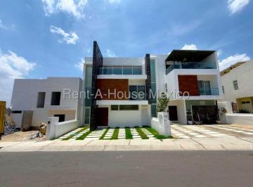 Casa de 4 habitaciones, El Marqués · Zibatá Casa en Venta de 4 Recamaras con 370 m² Rah10