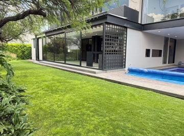 Casa en condominio de 4 habitaciones, Querétaro · Lujosa Casa en El Campanario
