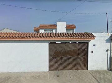 Casa de 4 habitaciones, Puebla · Venta de Casa en Puebla Col Granjas del Sur