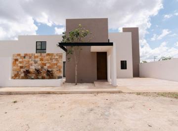 Casa de 3 habitaciones, Mérida · Casa en Venta, Col. San Ángel. Mérida. Yucatán