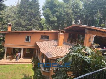 Casa de 3 habitaciones, Miguel Hidalgo · Casa con 1016 m² de Superficie de Terreno, 3 Recámaras en Venta en Lomas de Bezares