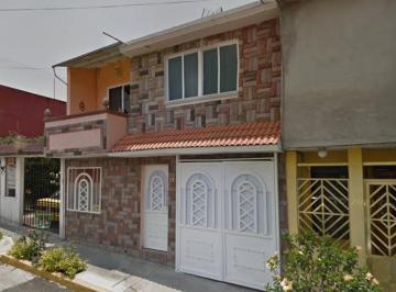 Casa de 3 habitaciones, Atizapán de Zaragoza · Casa en Venta en Lomas de Atizapán