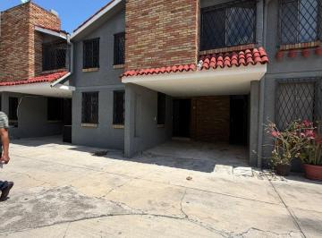 Casa · 3 Recámaras · Casa en Fraccionamiento Lomas del Chairel