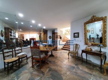 Casa de 3 habitaciones, Miguel Hidalgo · Casa en Venta - Bosque de Las Lomas