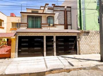 Casa de 3 habitaciones, Gustavo A. Madero · Casa en Sardónica Col. Estrella en Venta Hipotecaria