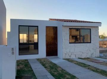 Casa de 2 habitaciones, El Marqués · Casa de un Nivel en Ciudad Maderas, Querétaro