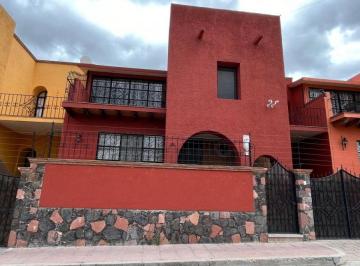 Casa en condominio de 3 habitaciones, San Miguel de Allende · Casa en El Conocido Condominio Miraflores Cerca del Centro en San Miguel de Allende