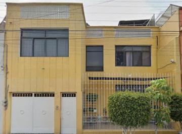 Casa de 4 habitaciones, Venustiano Carranza · Venta de Casa en Venustiano Carranza Cdmx