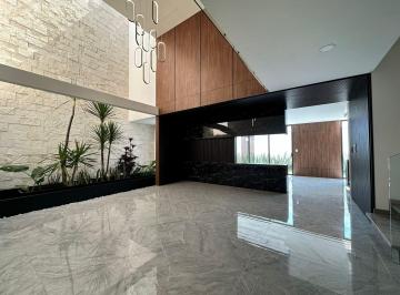 Casa · 409m² · 5 Recámaras · 2 Estacionamientos · Casa en Venta en Lomas de Angelópolis III