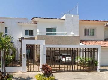 Casa de 4 habitaciones, Puerto Vallarta · Se Vende Casa en Jalisco, Puerto Vallarta, Fluvial Vallarta