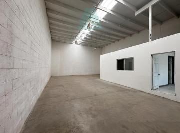 Bodega comercial · 150m² · 2 Estacionamientos · Bodega en Renta – Oportunidad Para Tu Negocio
