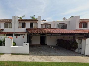Casa de 4 habitaciones, Zihuatanejo de Azueta · Casa en Venta en Ixtapa Zihuatanejo Guerrero