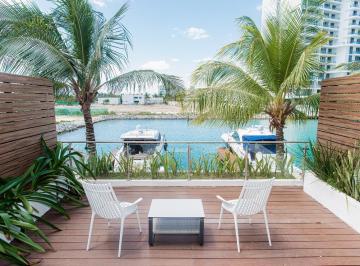 Casa · 400m² · 3 Recámaras · 4 Estacionamientos · Casa en Puerto Cancún, Marina Condos