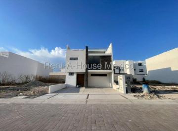 Casa de 4 habitaciones, Corregidora · Cañadas del Arroyo Casa en Venta de 3 Recamaras Io2586