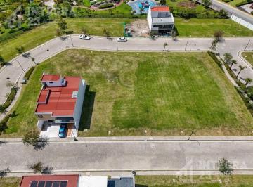 Terreno / Lote · 200m² · Terrenos en Venta Parque Adara, Cascatta, Junto a Hípico de Lomas, Oportunidad, Pregunta