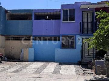 Casa · 51m² · 2 Recámaras · 1 Estacionamiento · Casa Duplex en Villas Coliman, Villa de Alvarez, Colima.