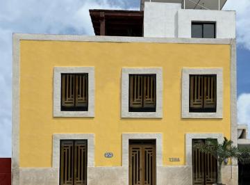 Casa de 3 habitaciones, Progreso · Venta Casa - Hotel Amueblada Incluye Paneles Solares a 2 Esquinas Malecón Progreso