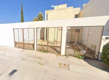 Casa de 2 habitaciones, Aguascalientes · Casa en El Fracc. Los Encinos, Pozo Bravo C. P. 20126aguascalientes