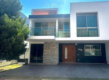 Casa de 4 habitaciones, Tlajomulco de Zúñiga · Casa en Renta - La Rioja, Tlajomulco.