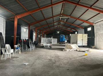 Local comercial · 2300m² · 25 Estacionamientos · Local en Monterrey