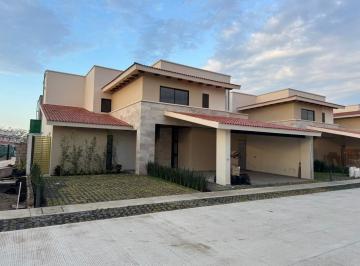 Casa · 4 Recámaras · Casa en Renta Country San Marcos