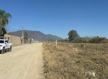 Terreno / Lote · 2200m² · 15 Estacionamientos · Terreno en Allende