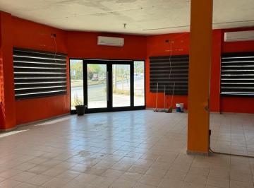 Local comercial · 500m² · 20 Estacionamientos · Local en Allende