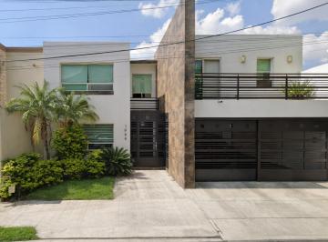 Casa de 4 habitaciones, Guadalupe · Venta de Casa en Contry Sol Guadalupe Nuevo Leon