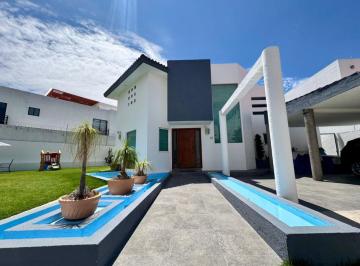 Casa en condominio de 3 habitaciones, San Andrés Cholula · Casa en Venta El Barreal, Cholula | 200 m² de Jardín | Junto a Udlap