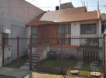 Casa de 4 habitaciones, Naucalpan de Juárez · Casa en Venta en C. de Los Pimenteros 46, Cumbres de San Mateo, Naucalpan de Juárez, Méx