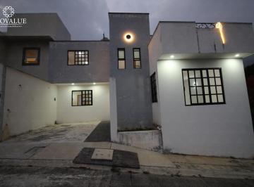 Casa · 3 Recámaras · 1 Estacionamiento · Casa en Venta en Coatepec $1'820,000. Muy Cerca de La Coca