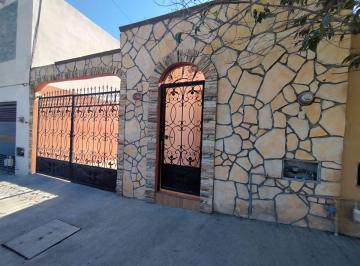 Casa de 5 habitaciones, Saltillo · Casa en Venta de Una Planta Al Nororiente de Saltillo, Excelente Como Inversiòn