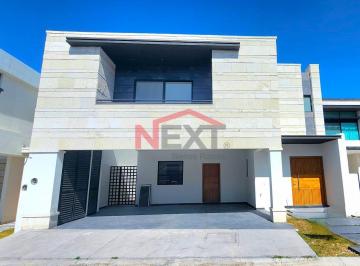Foto principal · ? Casa de Lujo, La Escondida – 4 Recámaras, 1 en Planta Baja! Doble Altura?